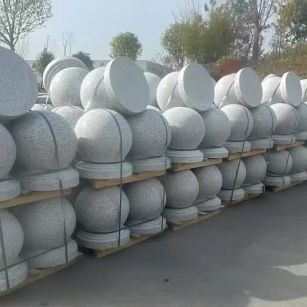 烟台 白麻花岗岩石材圆球，石球，挡车球，隔离球，景观石球，风水球等