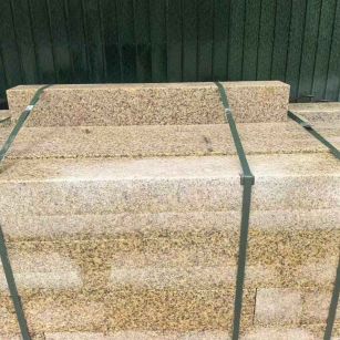 烟台 黄金麻花岗岩石材机切面栏杆料半成品