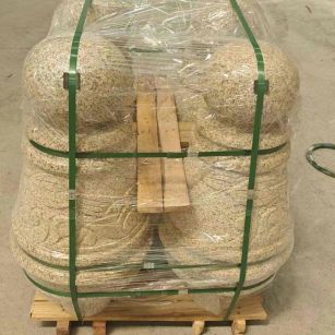 烟台 黄金麻异形定制雕花——棒棒糖挡车柱