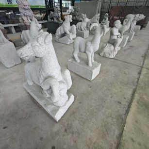 烟台 芝麻白花岗岩造型立体雕刻——十二生肖