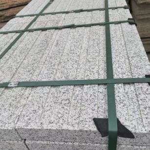 烟台 白麻花岗岩直行盲道石，盲条，地铺石