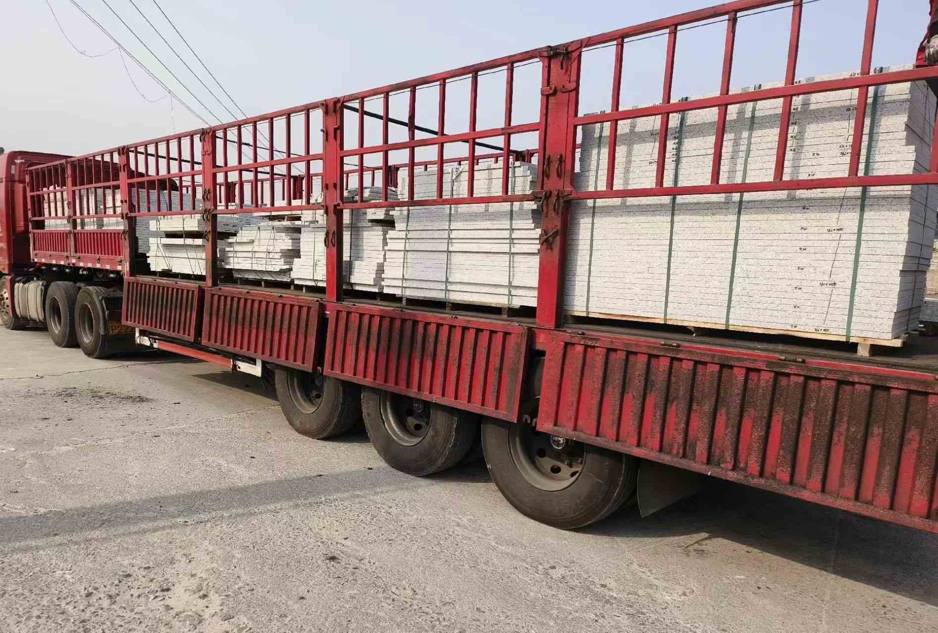 烟台 白麻荔枝面外墙干挂，工厂装车日常