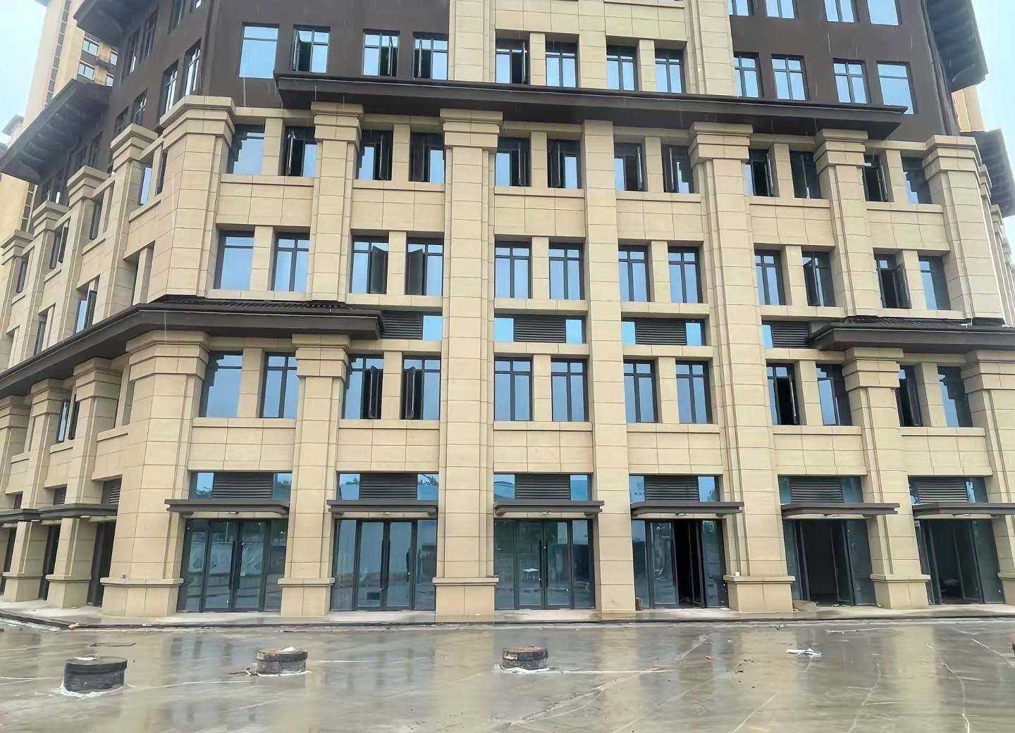 烟台 黄金麻花岗岩荔枝面小区外墙干挂