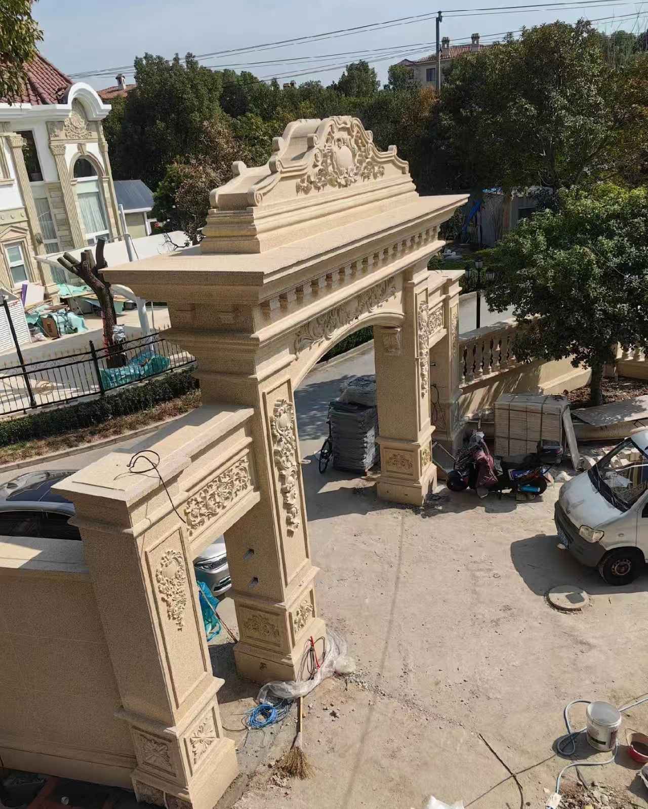 烟台 黄金麻荔枝面花岗岩别墅门楼