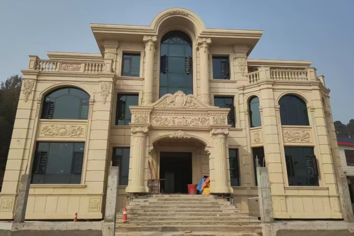 烟台 黄金麻花岗岩别墅外墙干挂