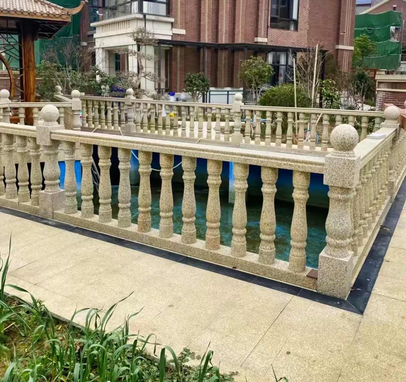 烟台黄金麻花岗岩石材栏杆，扶手，将军柱，花瓶柱