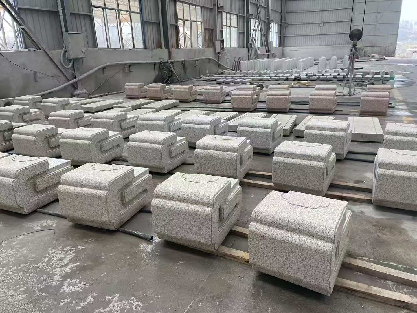 烟台 白麻花岗岩异形加工-石凳，坐凳