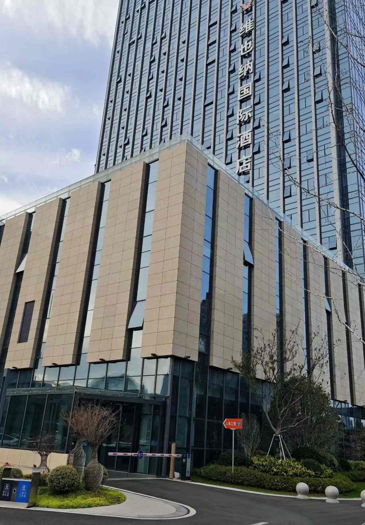 烟台 黄金麻花岗岩外墙干挂